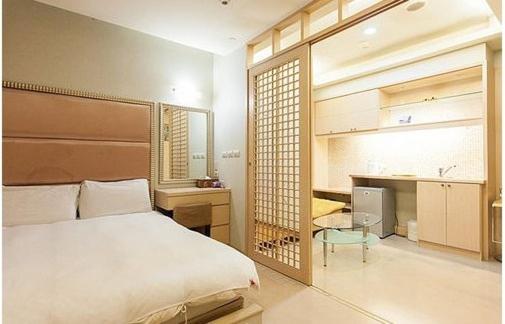 ホテル85 Happy Holiday 高雄市 エクステリア 写真